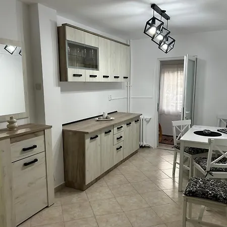 Jasminique Apartment Craiova